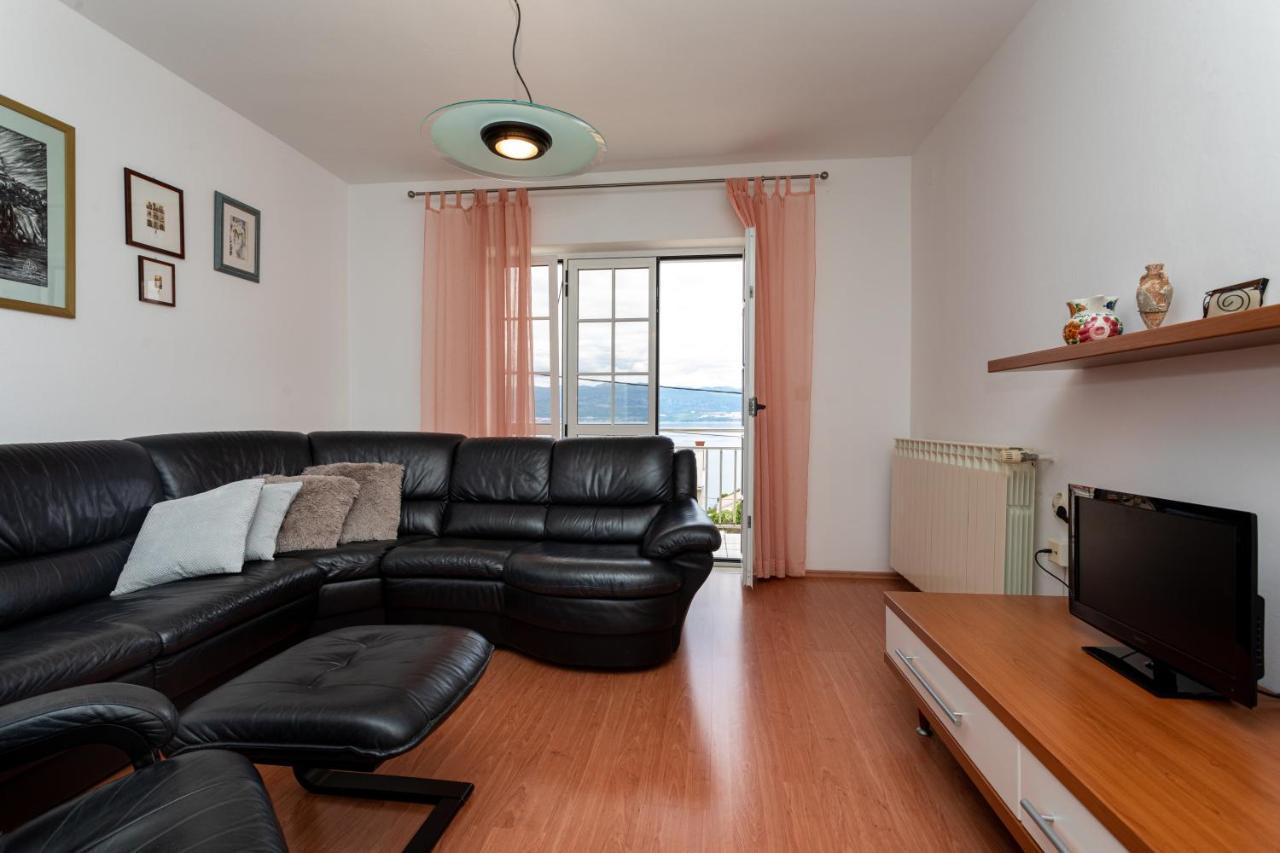 Apartman Maris Vrbnik Exterior foto
